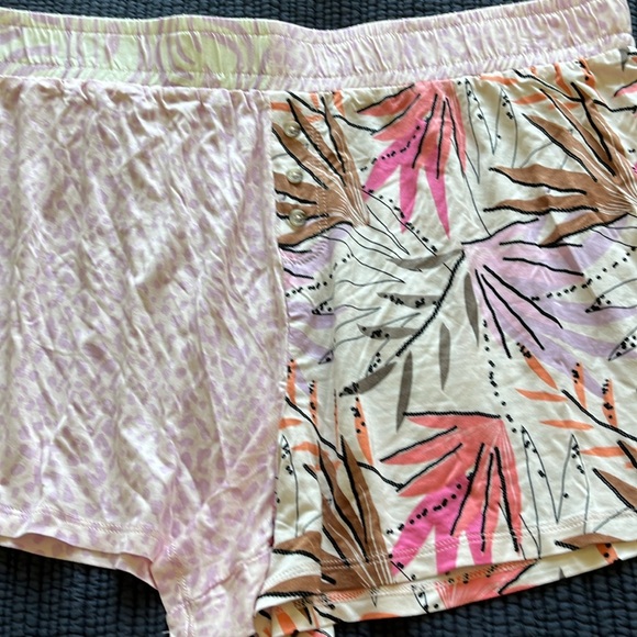 NWT Honeydew very soft button shirt and short pajama set size large - Picture 9 of 14